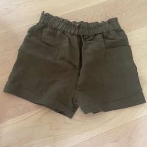 Wilfred Free High waisted linen shorts